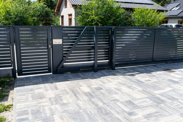 Best Driveway Paving Contractor  in Fords Prairie, WA
