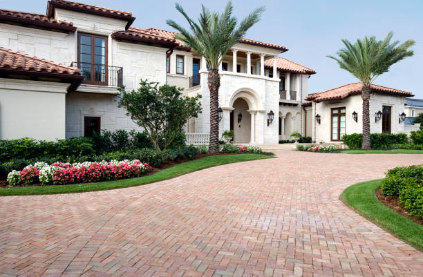 Best Local Driveway Pavers  in Fords Prairie, WA